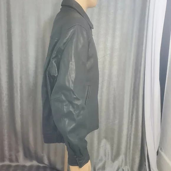Men's Large Hathaway Soft Leather Bomber Jacket Vintage Great Condition.